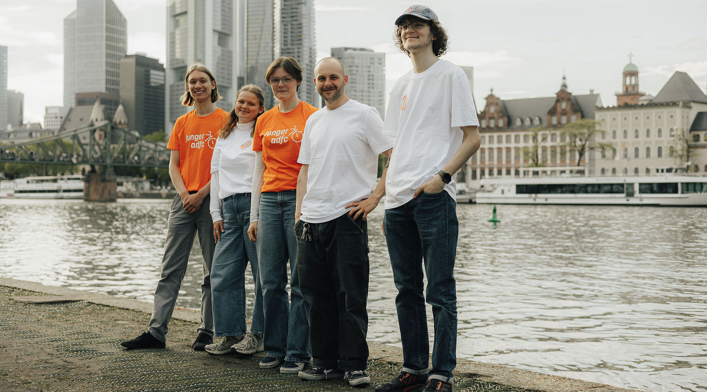 Der Bundesjugendvorstand des Jungen ADFC: Sebastian Vogel, Lilia Vogt, Lena Adam, Norman Kleist, Elija König (v.l.n.r.) (nicht im Bild: Lena Becker).