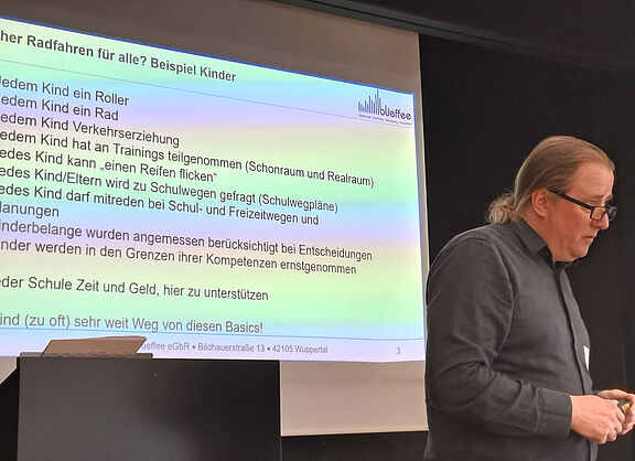 Sicher Radfahren für alle?, Jens Leven