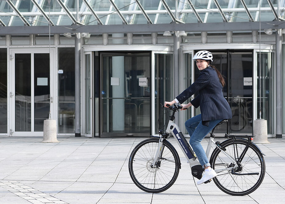 Movelo-Dienstrad der R+V-Versicherung in Wiesbaden Movelo-Dienstrad der R+V-Versicherung in Wiesbaden